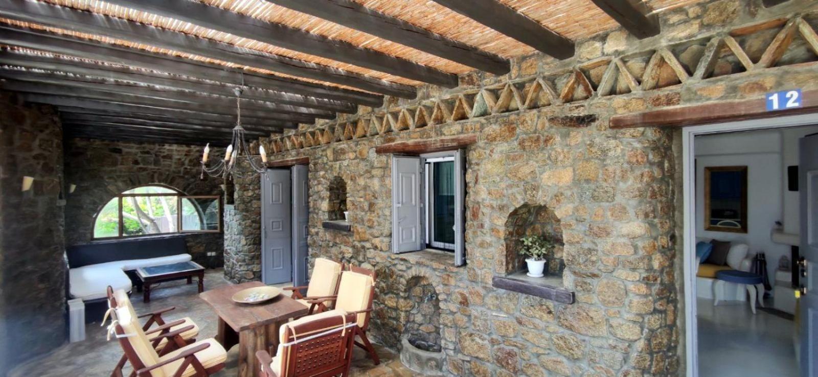 Mykonian Iros & Villa Kalo Livadi