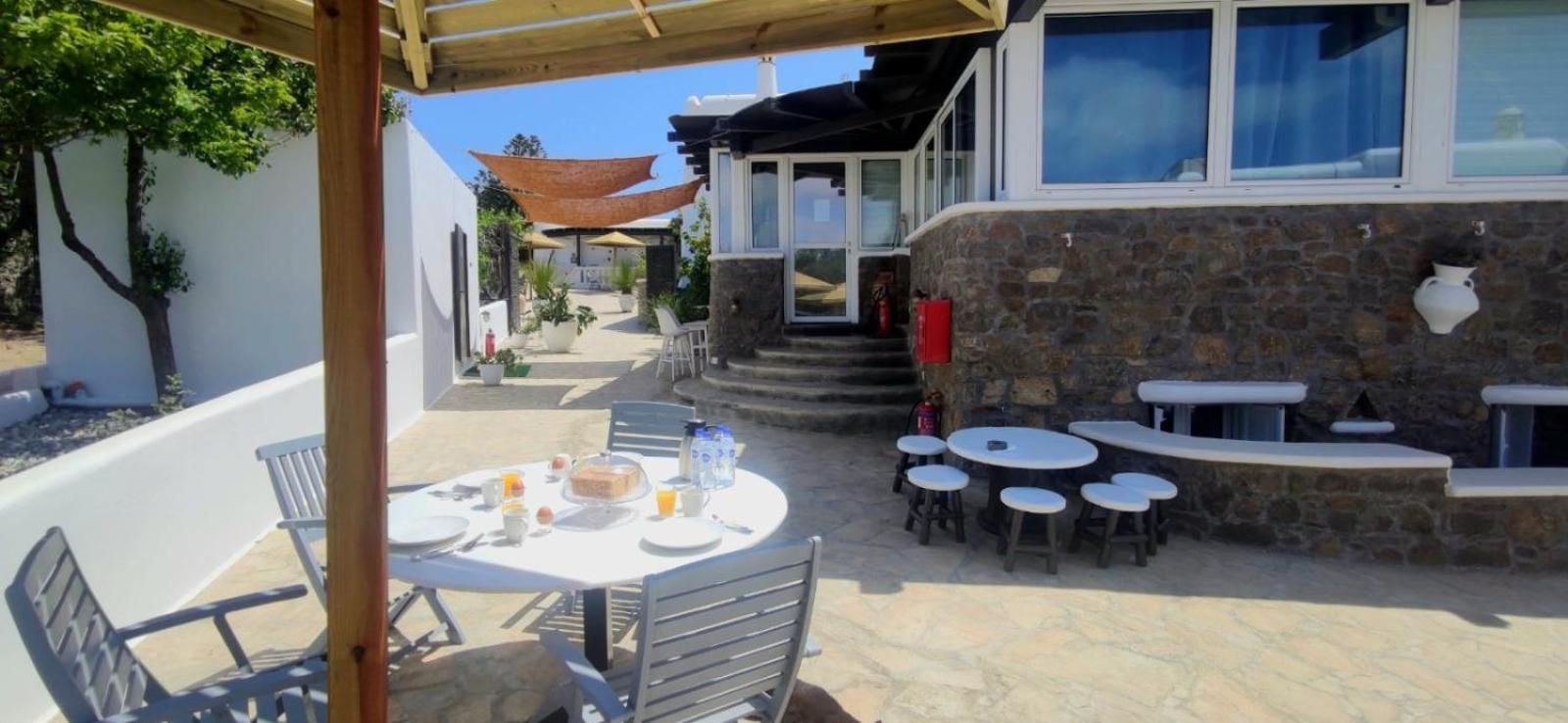 Mykonian Iros & Villa Kalo Livadi