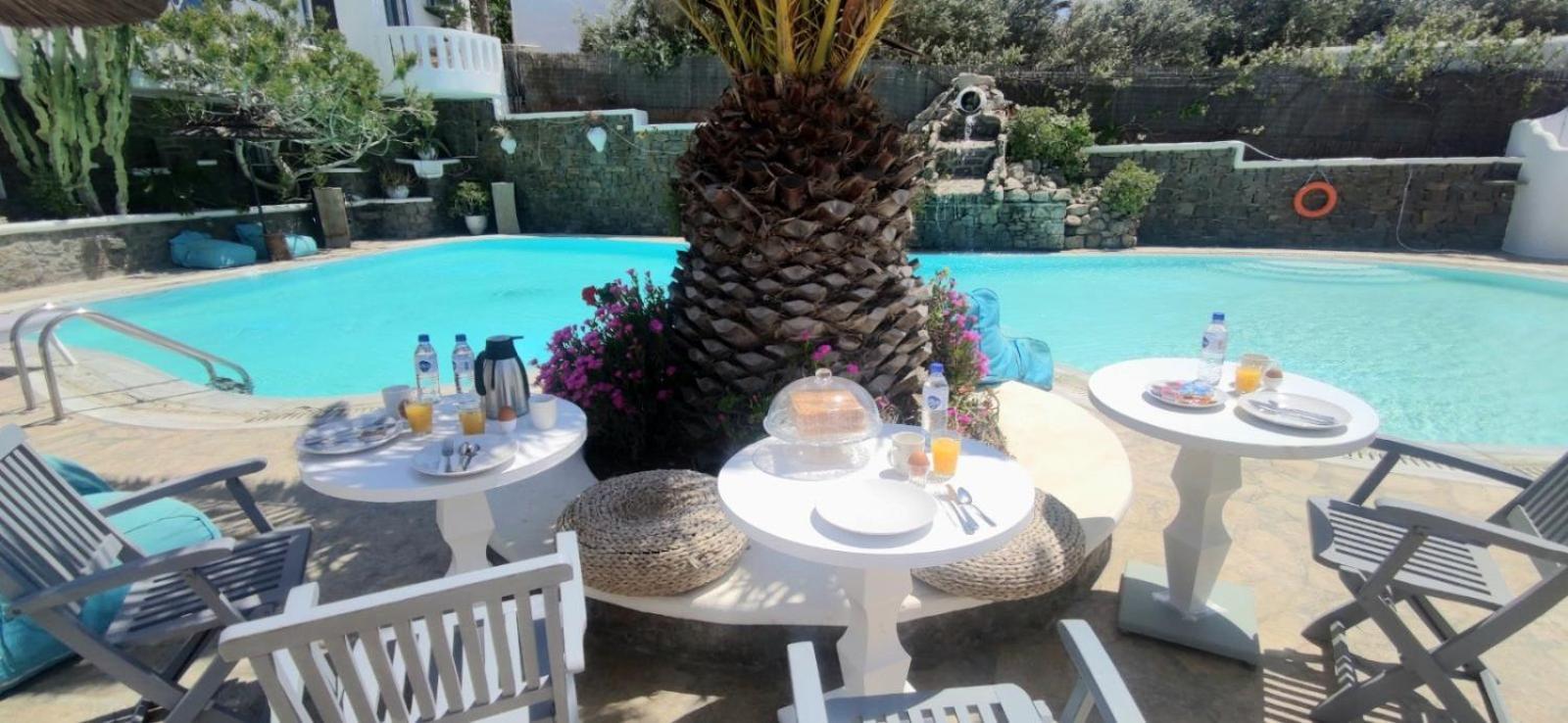 Mykonian Iros & Villa *