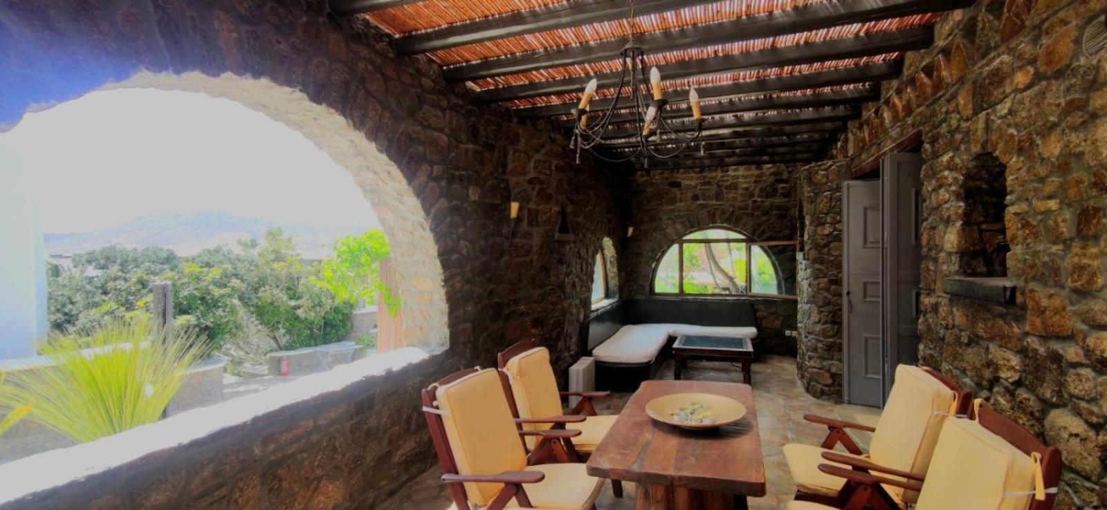 Mykonian Iros & Kalo Livadi