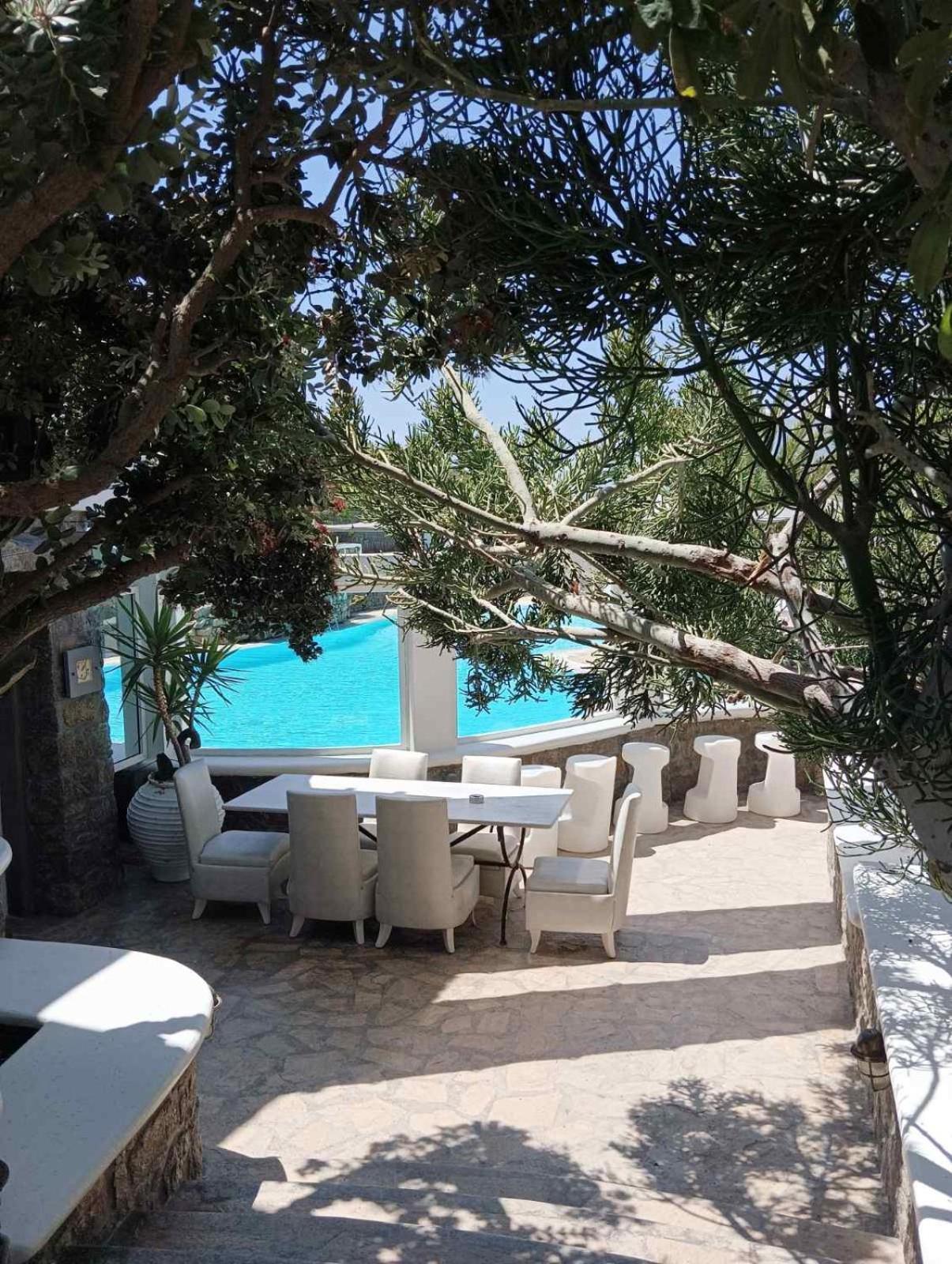 Mykonian Iros & Villa