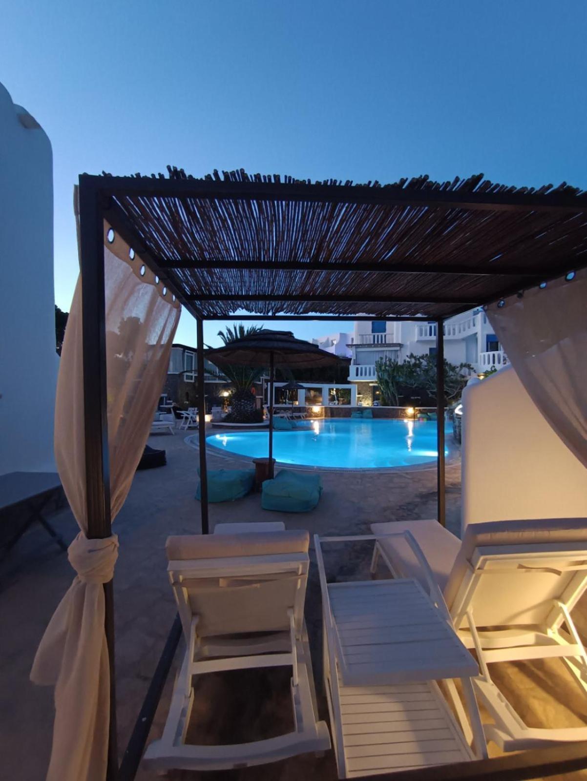 Mykonian Iros & Villa
